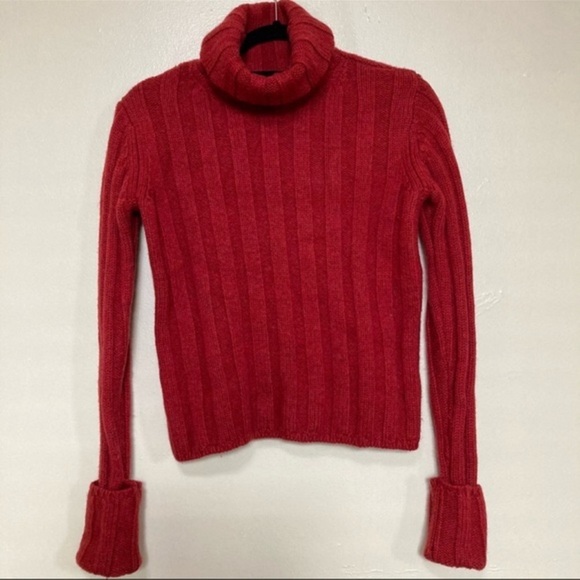 Banana Republic Merino wool ribbed knit sweater - Picture 3 of 5